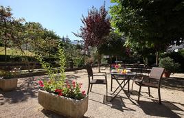 HOTEL DES EAUX JARDIN HOTEL DES EAUX JARDIN