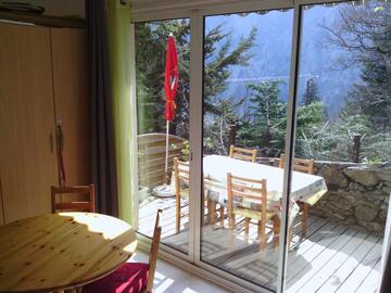 Salon avec vue terrasse