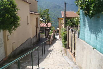 Piétonnier vers le village