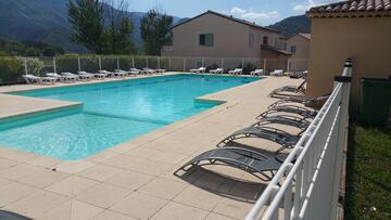 PISCINE DE LA RESIDENCE