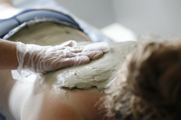 soin cure thermale rhumatologie - application de boue