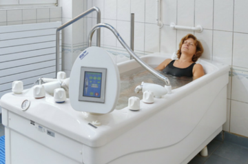 soin cure rhumatologie - bain avec aérobain