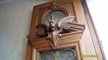 Ornement de porte