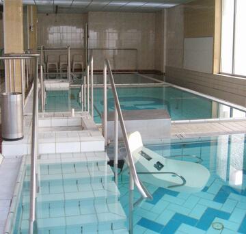 Piscine intérieure