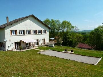 Pergola à l'arrière de la maison