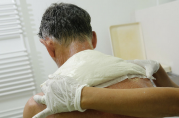 Soins cure thermale rhumatologie - cataplasme de boue